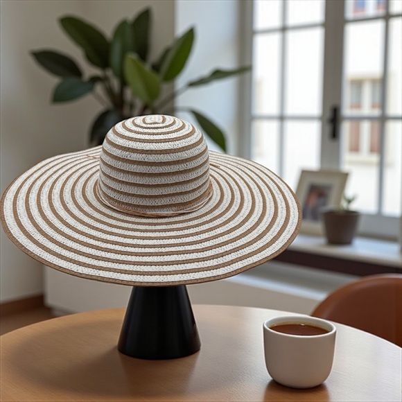 Tahari Accessories - Tahari Tan and White Sun Hat NWT